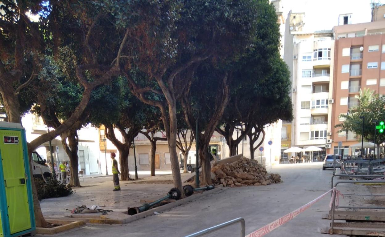 Benifaió tumba el monumento a los caídos de la Guerra Civil Las